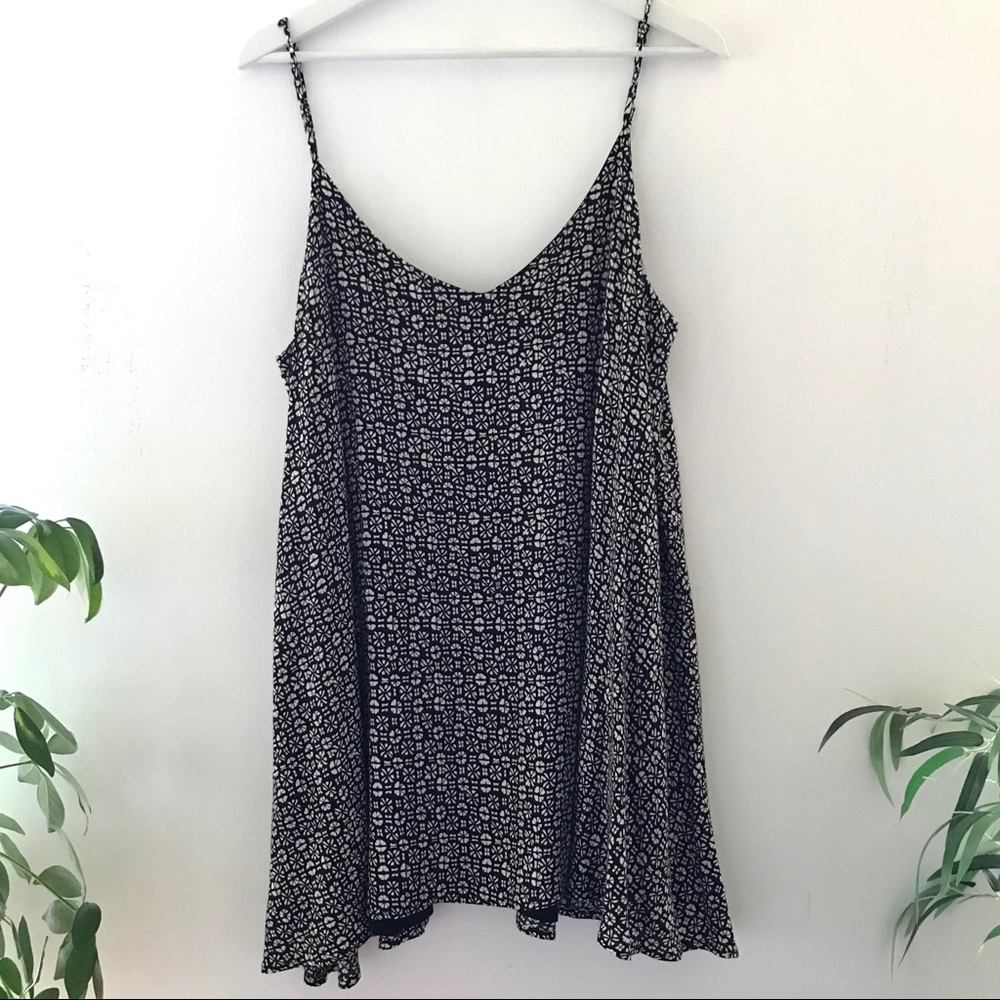 Ecoté Swift Dress